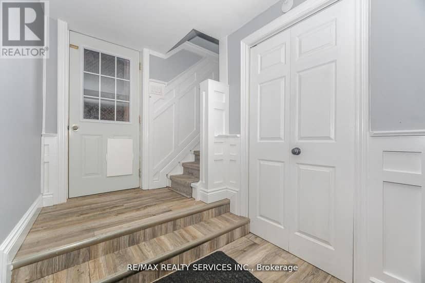 32 Caledon Street — photo 19 of 33
