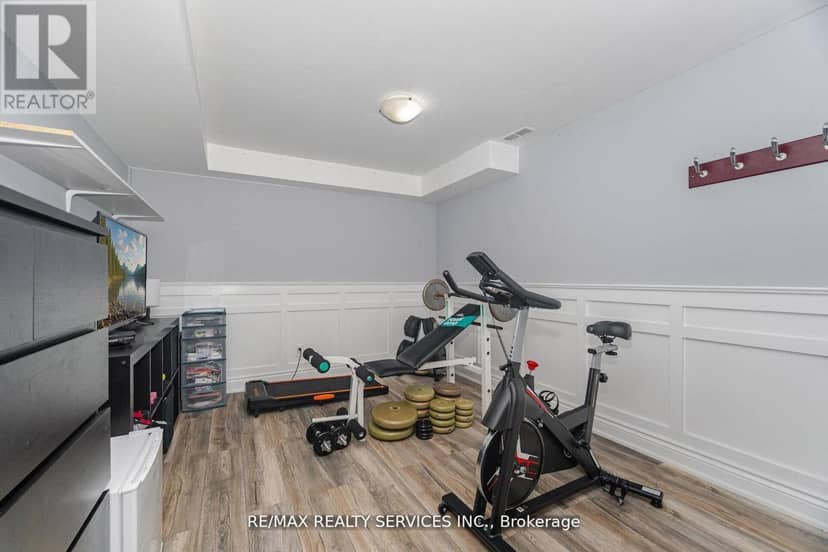 32 Caledon Street — photo 24 of 33
