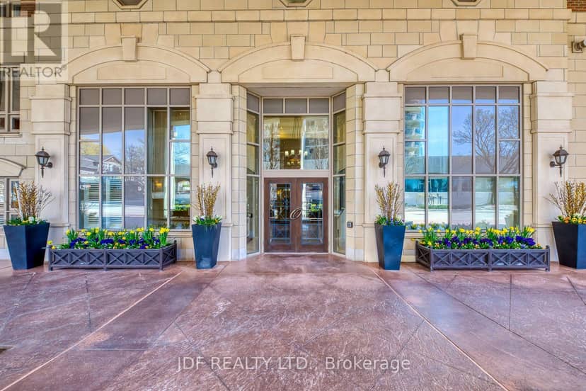 402 - 111 Forsythe Street, Oakville, photo 2