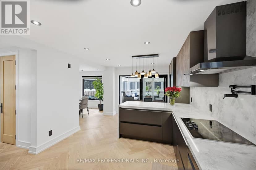 3328 Riverspray Crescent — photo 12 of 40