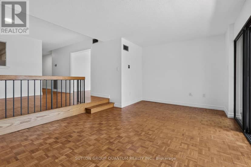 504 - 965 Inverhouse Drive — photo 16 of 40