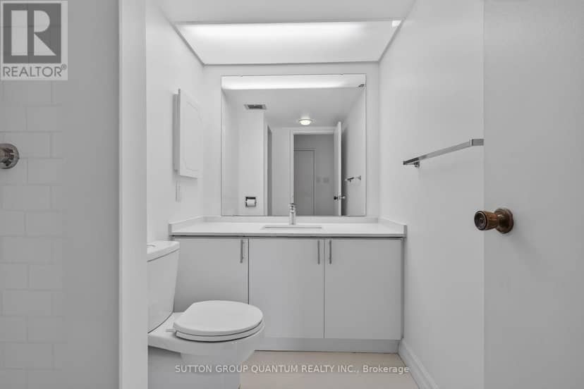 504 - 965 Inverhouse Drive — photo 34 of 40
