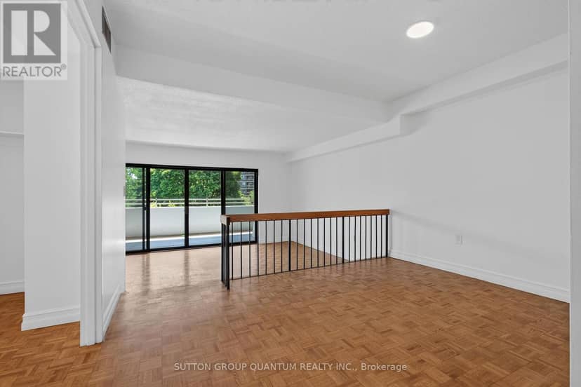 504 - 965 Inverhouse Drive — photo 8 of 40