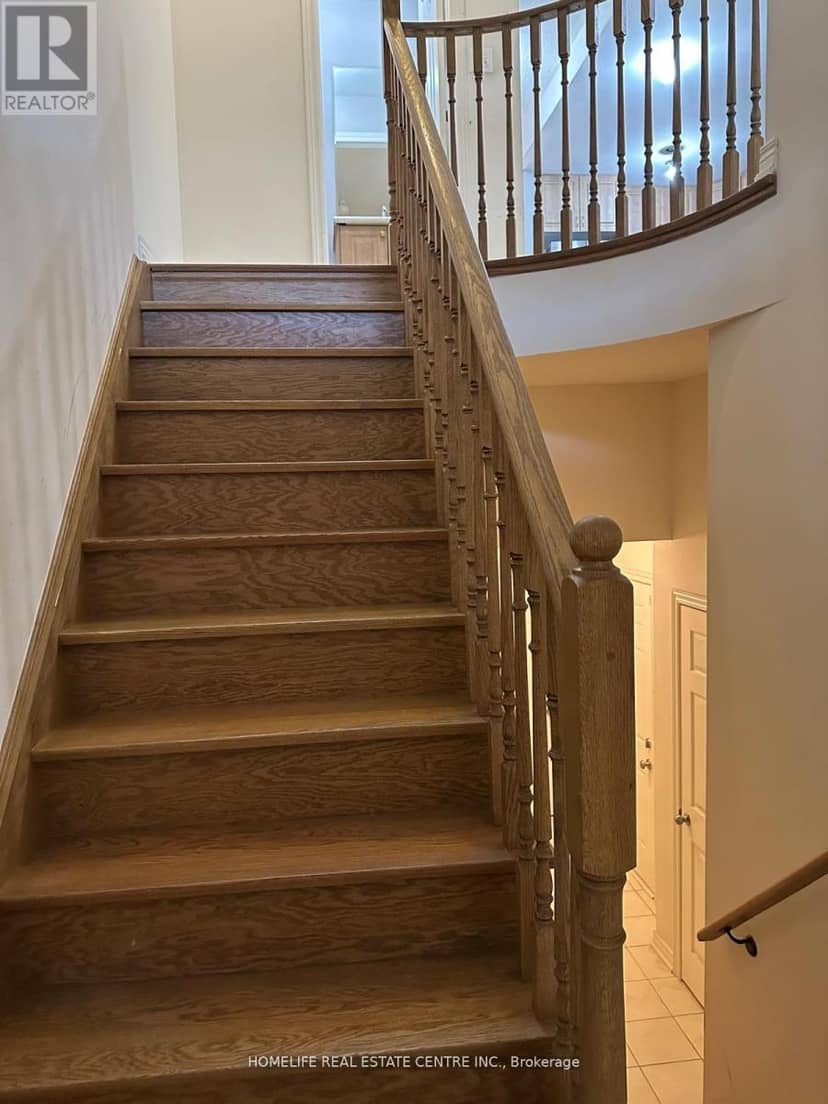 139 Inspire Boulevard, Brampton, photo 3