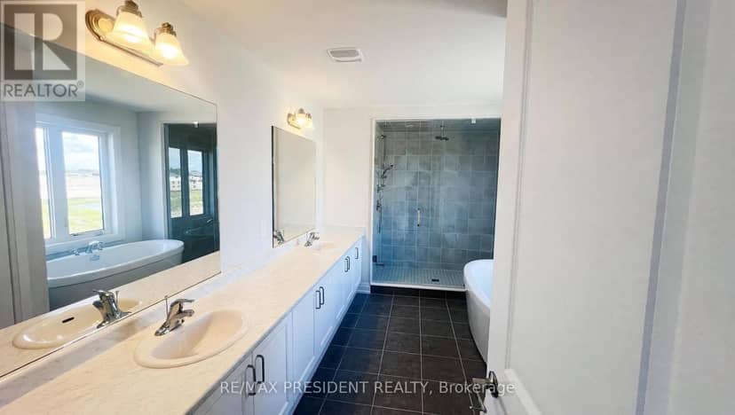 94 Butler Boulevard — photo 13 of 19