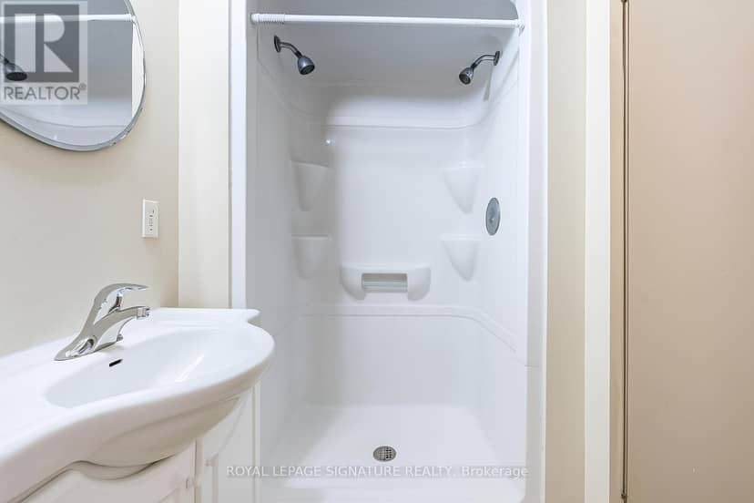 206 - 251 Lester Street — photo 19 of 36