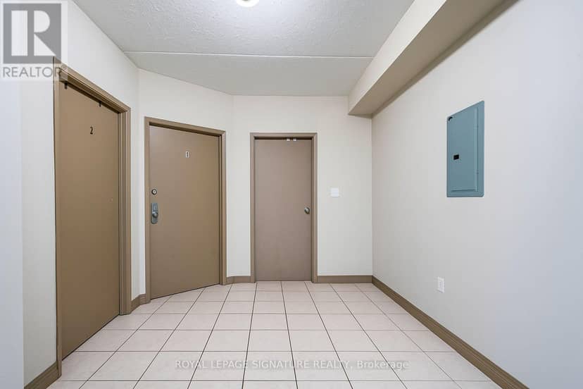 206 - 251 Lester Street — photo 7 of 36