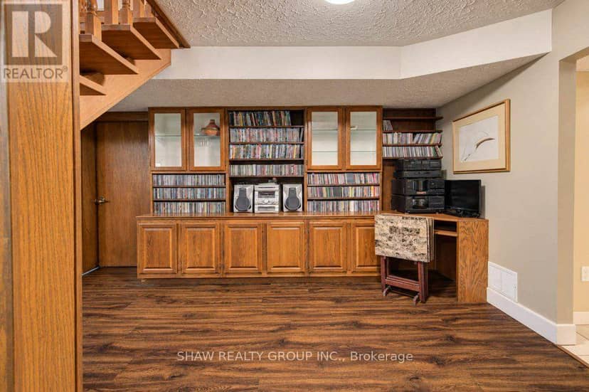 1370 Thorman Place — photo 29 of 40