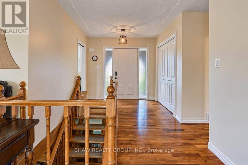 1370 Thorman Place — photo 9 of 40