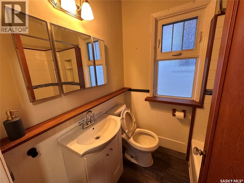 3324 College AVENUE — photo 14 of 38