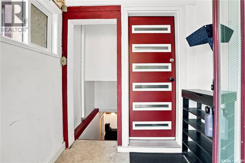 3324 College AVENUE — photo 18 of 38