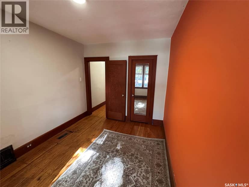 3324 College AVENUE — photo 16 of 38