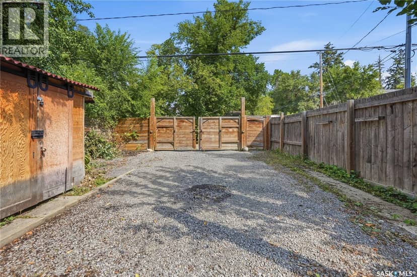 3324 College AVENUE — photo 35 of 38
