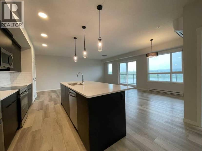2304, 42 Cranbrook Gardens SE, Calgary, photo 3