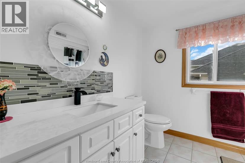 445 John Harvey Crescent — photo 26 of 40