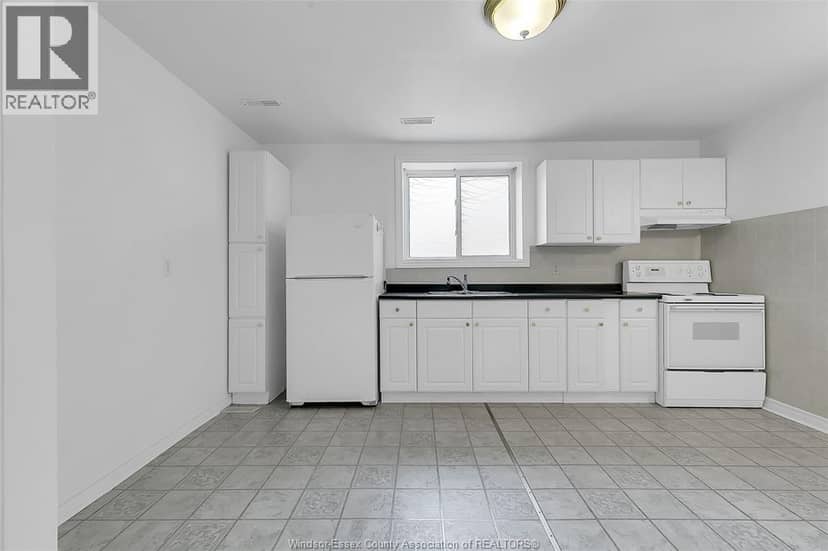 445 John Harvey Crescent — photo 36 of 40