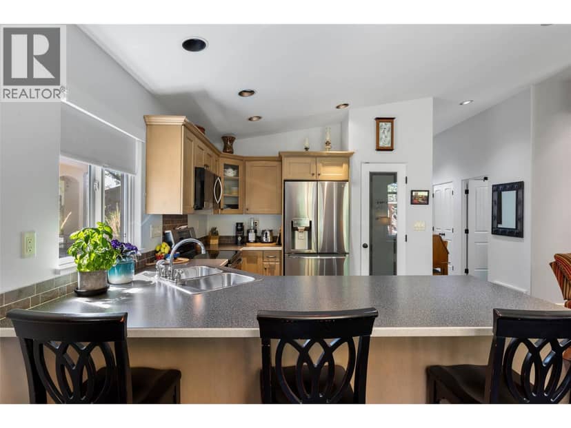 757 Rosewood Crescent, Kamloops, photo 4