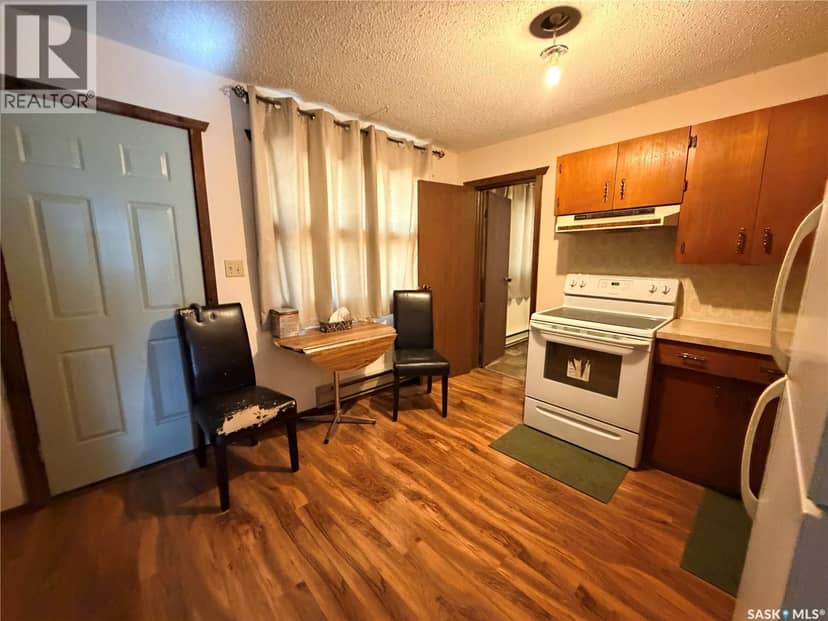 225 5th AVENUE W, Assiniboia, photo 7
