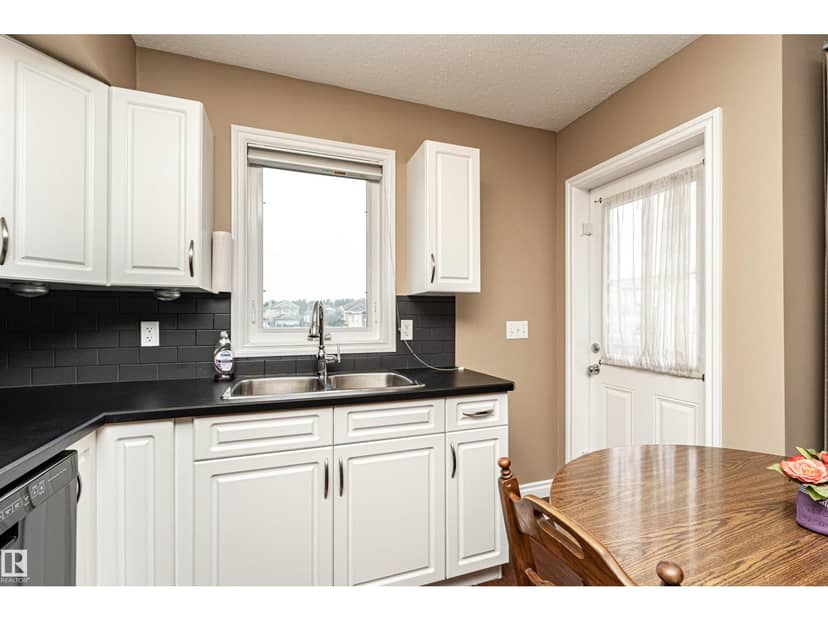 #44 171 Brintnell Bv NW, Edmonton, photo 2