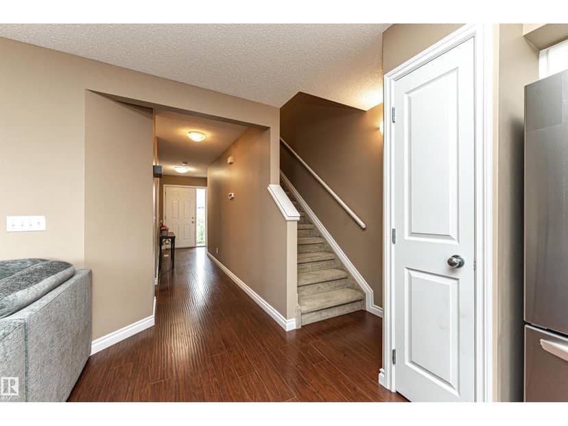 #44 171 Brintnell Bv NW — photo 13 of 40