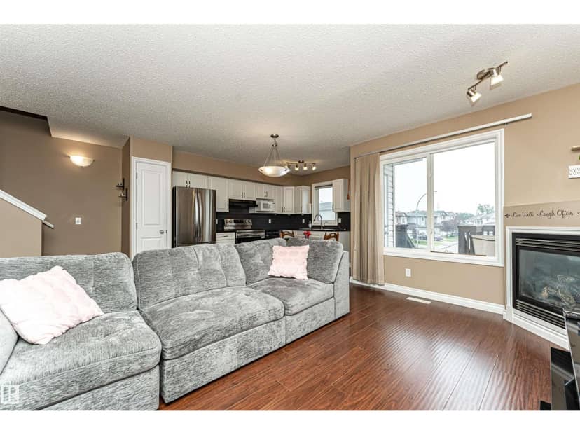 #44 171 Brintnell Bv NW — photo 11 of 40