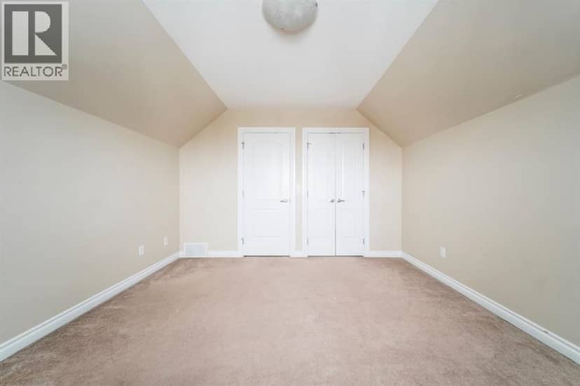 240 Comeau Crescent — photo 19 of 40