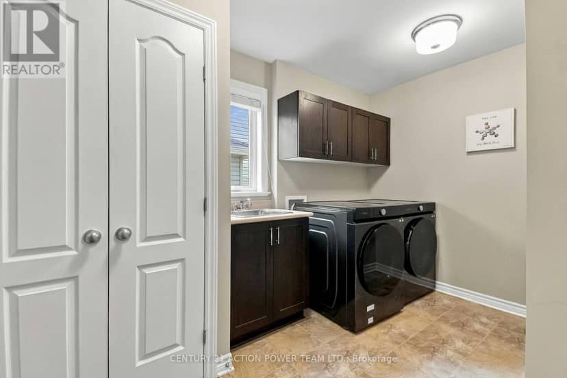703 Mashkig Avenue E — photo 36 of 40
