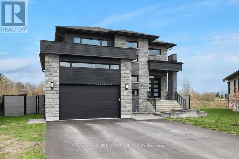 541 Barrage Street, Casselman, photo 2