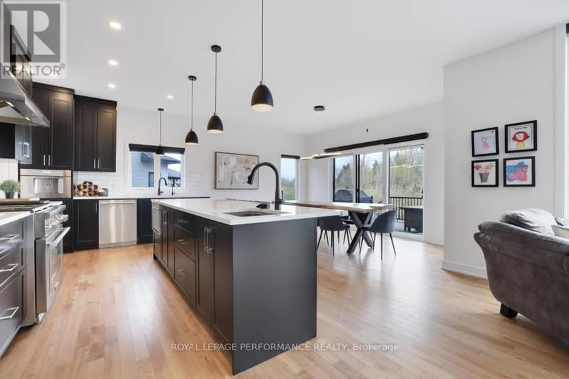 541 Barrage Street, Casselman, photo 6