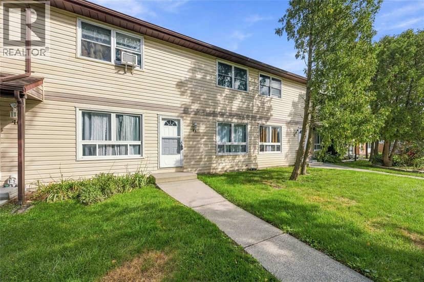200 ST CLAIR BOULEVARD Unit# 44, St. Clair, photo 2