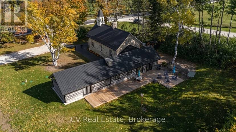 1174 Concession 10 N Nottawasaga Road, Clearview, photo 3