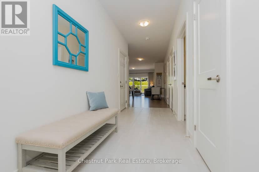 161 Hawthorn Crescent — photo 30 of 40