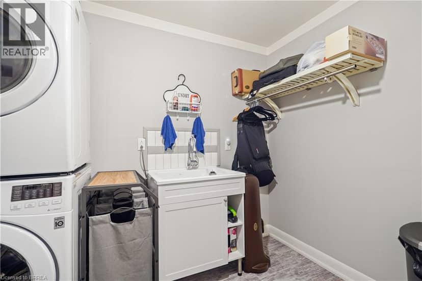 10 BRIER Crescent — photo 30 of 40
