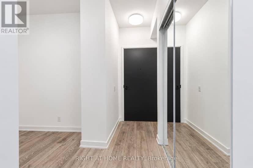 4013 - 108 Peter Street — photo 18 of 40