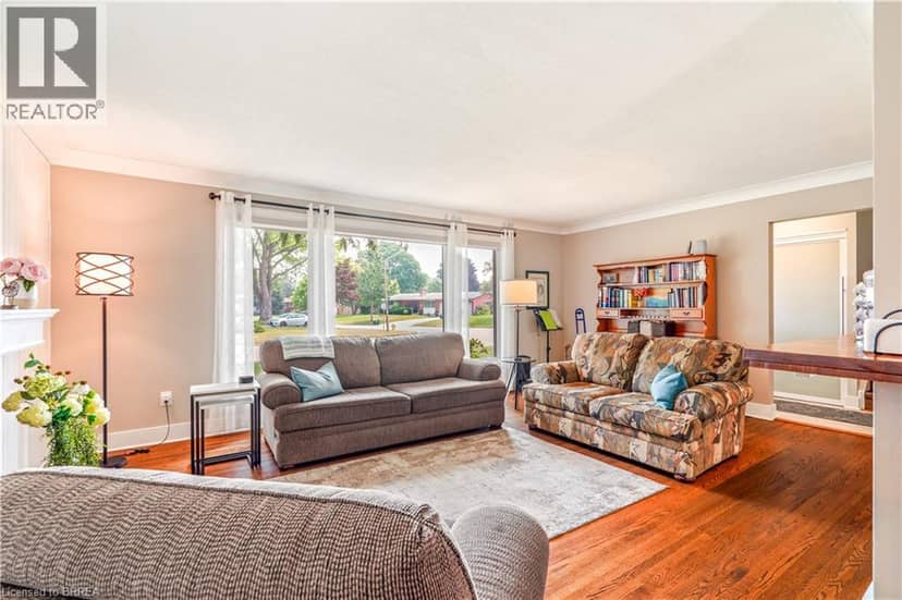 10 BRIER Crescent — photo 9 of 40