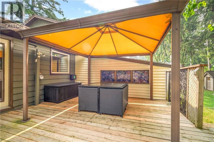 10 BRIER Crescent — photo 38 of 40