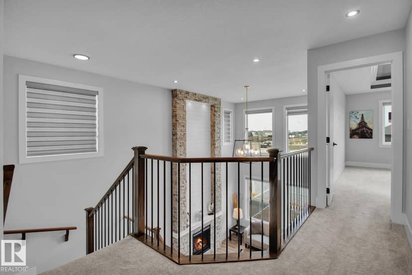 558 Meadowview Dr — photo 25 of 40
