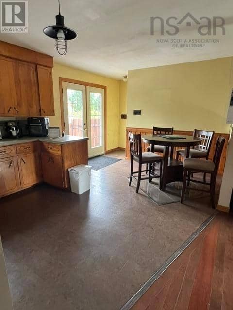 6 Brook Court — photo 13 of 17