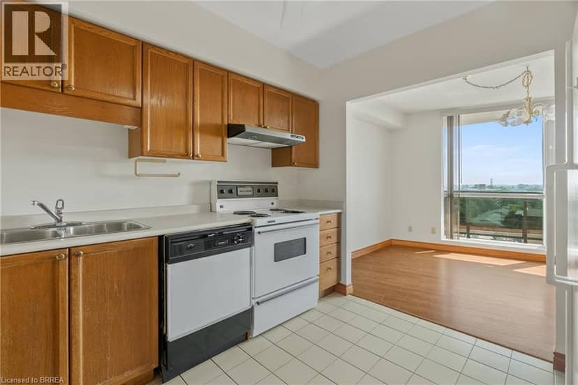 9 BONHEUR Court Unit# 905 — photo 9 of 35