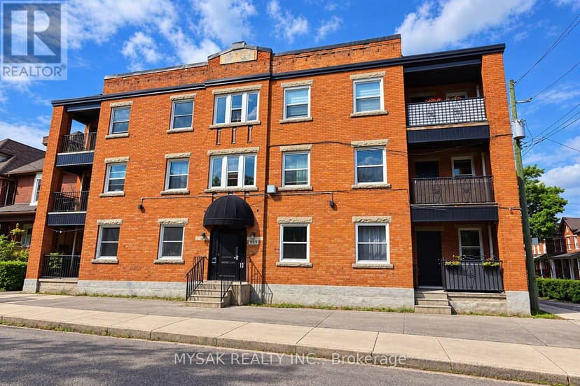 455 King William Street — photo 1 of 23