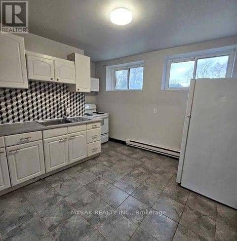 455 King William Street — photo 13 of 23
