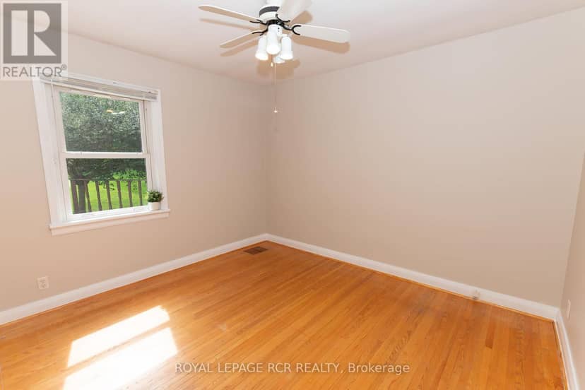 14 Elizabeth Street — photo 11 of 22