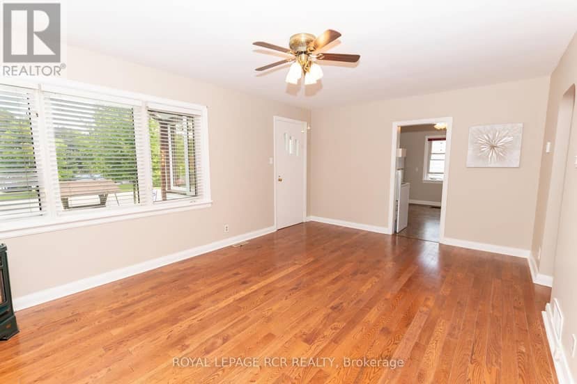 14 Elizabeth Street — photo 9 of 22