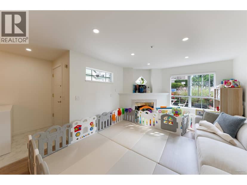113 2960 PRINCESS CRESCENT, Coquitlam, photo 6