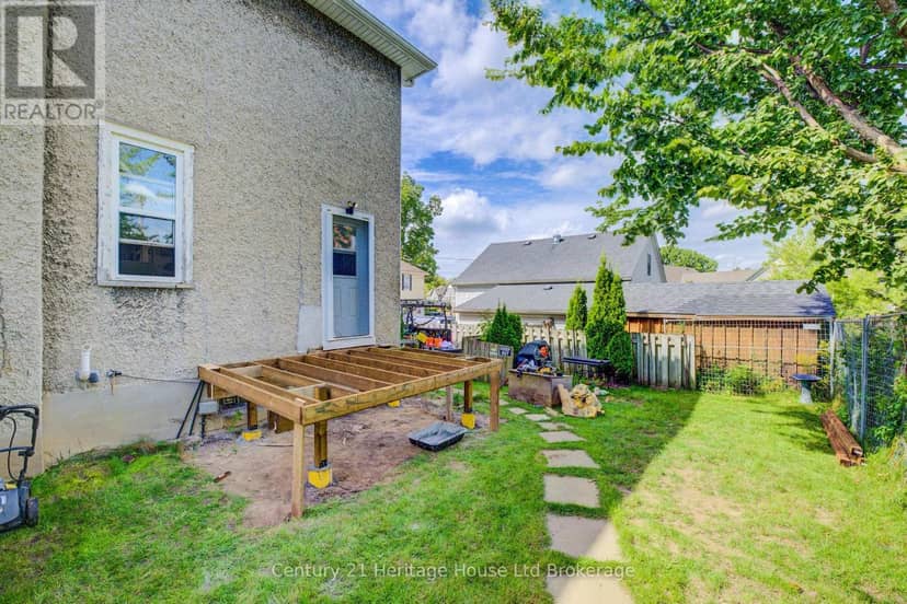 18 William Lane — photo 17 of 22