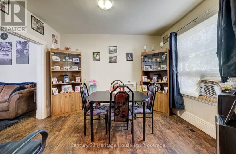 18 William Lane — photo 4 of 22