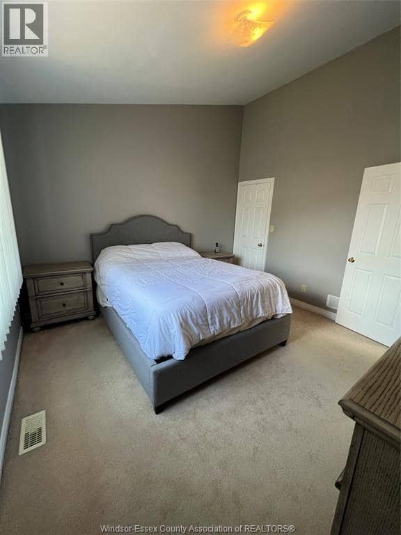 9 Erie Glen CRESCENT — photo 12 of 26