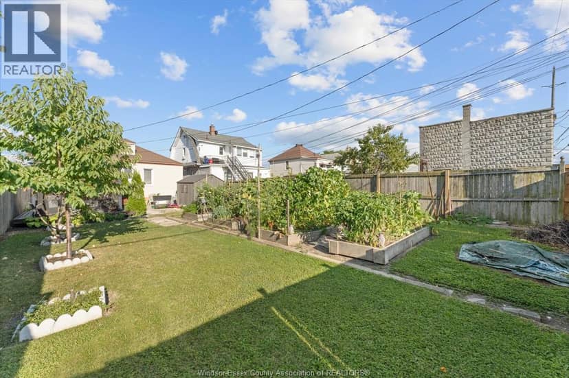 931 Lillian Avenue — photo 15 of 16