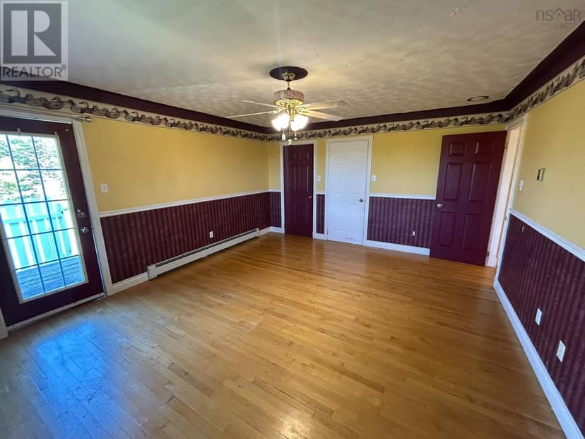 290 MacVicar Road — photo 30 of 40