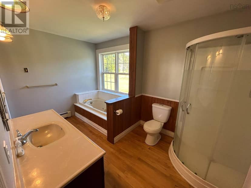 290 MacVicar Road — photo 35 of 40